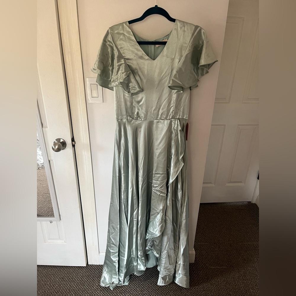 Ivy City Satin V-Neck Flutter Sleeve Maxi Dress — Sage Green